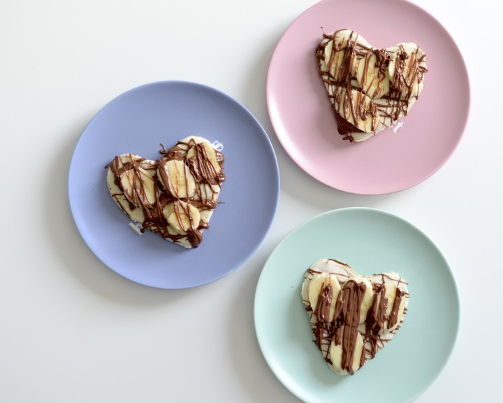 Cooking With Kids: Mini Banana Nutella&nbsp;Pizzas